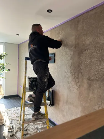 Painting & Decorating