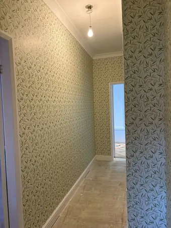 Feature Walls & Wallpapering